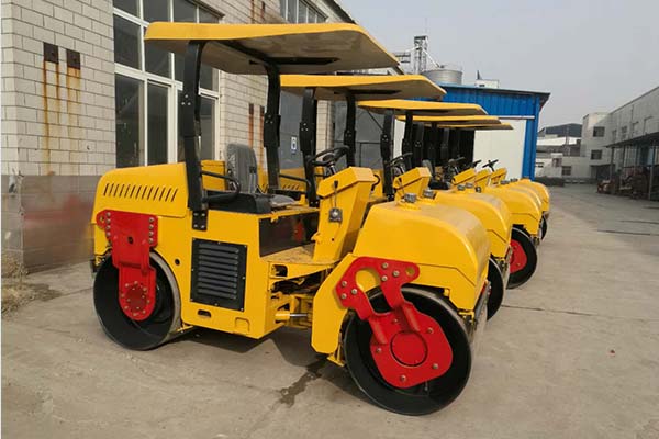 <a href='http://huazhufu.com' target='_blank'>壓路機</a> <a href='http://huazhufu.com' target='_blank'>壓路機</a>